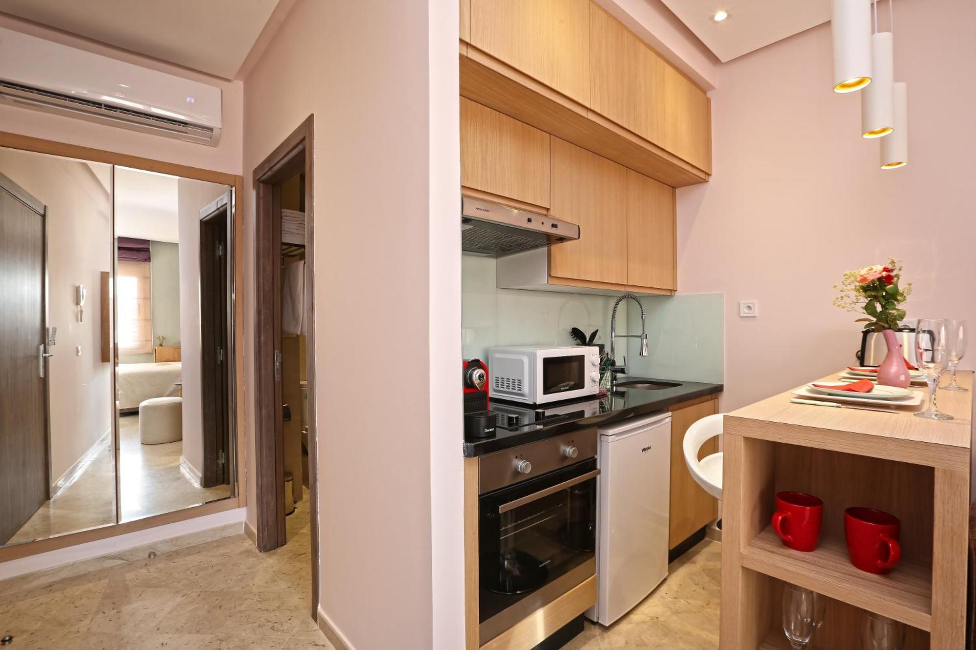 Apartment Elegant Et Securise Au Centre De Marrakech *